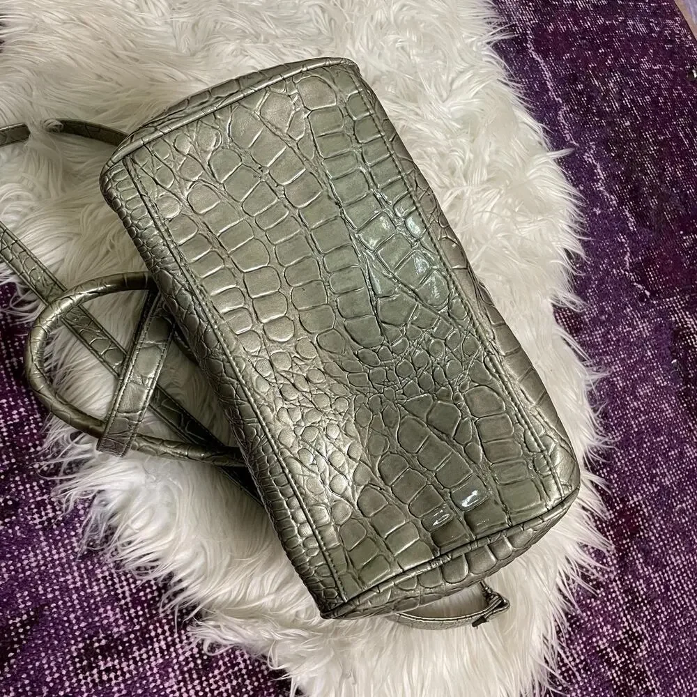 Y2K vintage 2000s silver croc handbag mcbling music video vixen rockstar